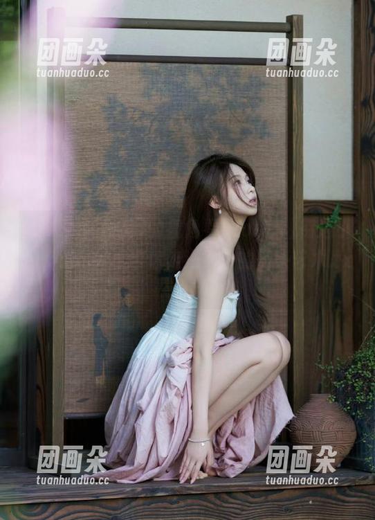 从Bomi(普美)的视角看[Loozy]街边小摊，cos分享带你走进细腻的街头艺术.txt