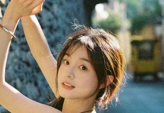Feilin嗲囡囡 – 浏览李筱乔jo油亮图册，免费获取美照与摄影灵感的最佳选择！.txt