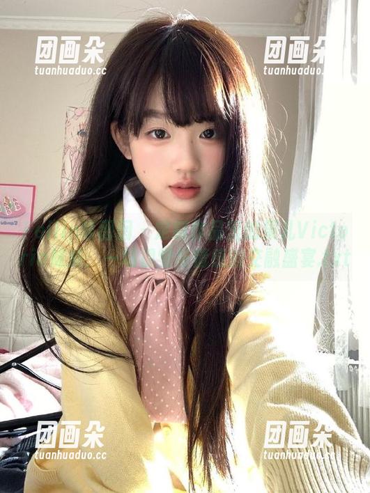 Feilin嗲囡囡-果儿Victoria Feilin嗲囡囡 - 定制作品里的果儿Victoria妹妹:一场视觉与情感的交融盛宴.txt