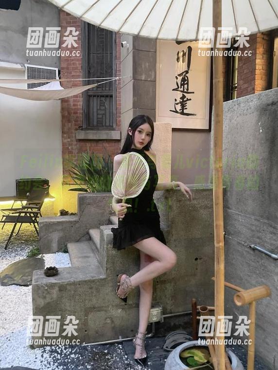 Feilin嗲囡囡 - 夏天与果儿victoria的约会：探索她的美图与写真，感受青春的气息！.txt