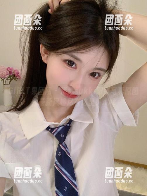GIRLT果团网 - 精选sukki眼镜写真原图，最新风格尽在这里！.txt