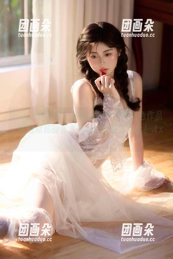 GIRLT果团网 - 在线解析尹意纯白色作品，背后隐秘的艺术品味让你叹为观止！.txt
