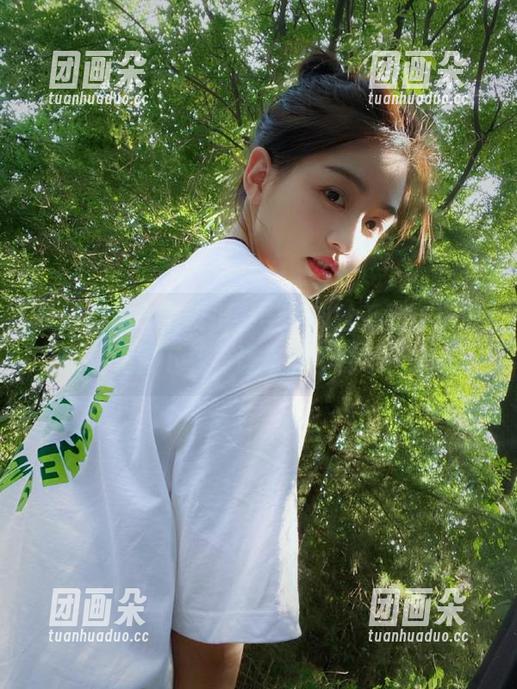 ISS山茶摄影 最新力作:山茶摄影学生肉丝系列,精选图片免费下载,让你爱不释手!.txt