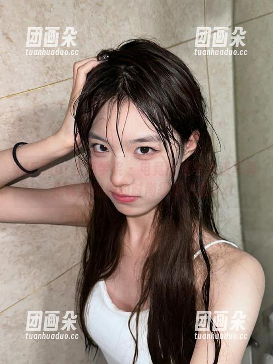MFStar模范学院-电竞唐嫣 MFStar模范学院 - 电竞唐嫣与女孩写真,定制梦幻般的时尚摄影之旅.txt