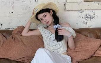 MiStar魅妍社 – 高清写真展：李梓熙姐姐完美演绎生活中的艺术.txt
