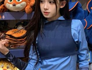 MiStar魅妍社 – 最新写真大片：果儿Victoria红裙造型，宛如盛开的花朵般迷人.txt