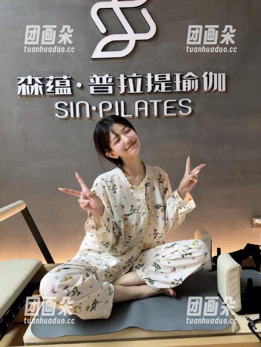 MiStar魅妍社 - 看糯美子Mini如何定制写真，肉丝的魅力简直无法抵挡，真是女神降临！.txt