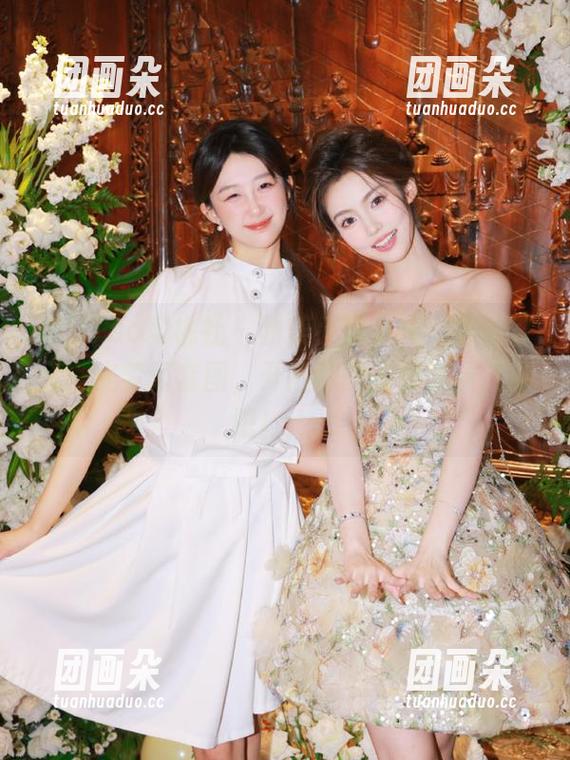 MiiTao蜜桃社 - 甜美小魔女lily姐姐的无圣光梦幻套图，开启你的视觉浪漫之旅吧！.txt