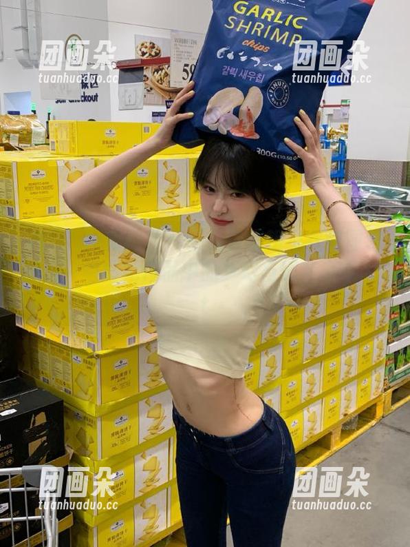 MiiTao蜜桃社 - 一窥许思铭兔女郎图包魅力，领略她作品中的梦幻与现实交织.txt