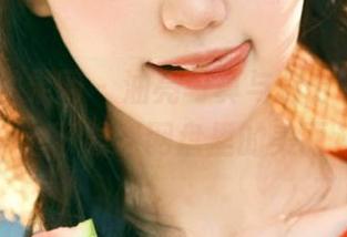 UGirls尤果网 – 油亮写真与你分享，妮小妖邀你一起下载到网盘里的美丽记忆.txt