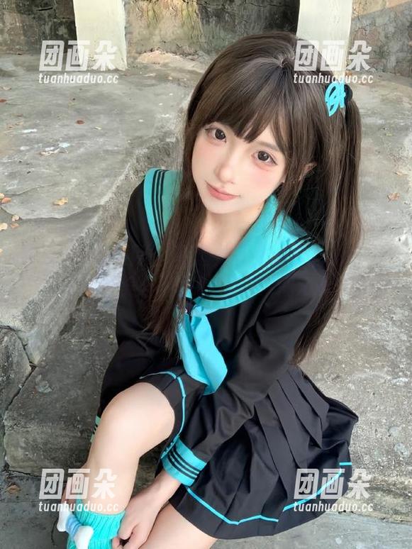 UGirls尤果网 - 精选尤菲儿女仆图集：诠释甜美与俏皮的魅力瞬间.txt
