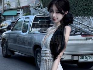 UGirls尤果网 – 与白熙萌一起漫步高清写真世界，尽享礼服的细腻与优雅.txt