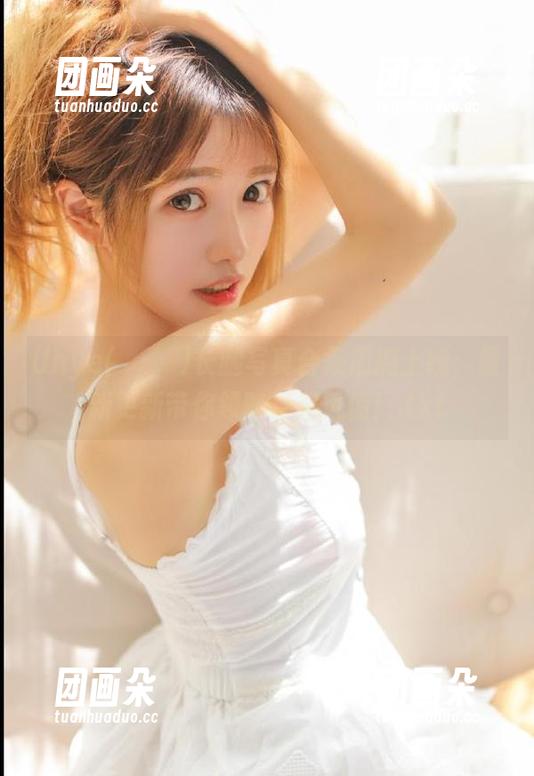 Uhye(이유혜)长腿写真合集震撼上线，最新更新带你领略绝美风情！.txt