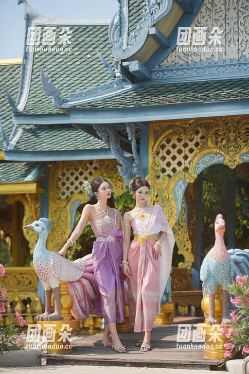 Vinnegal 自嘲中的美:Vinnegal塑造的美里写真集完整版+赠品,下载不可错过!.txt
