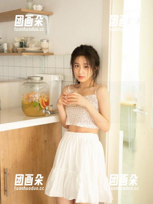 XIAOYU语画界-Chery绯月樱 XIAOYU语画界 - 在Chery绯月樱的私拍世界里,女孩的形象与情感全都有,图片里尽显迷人气质.txt