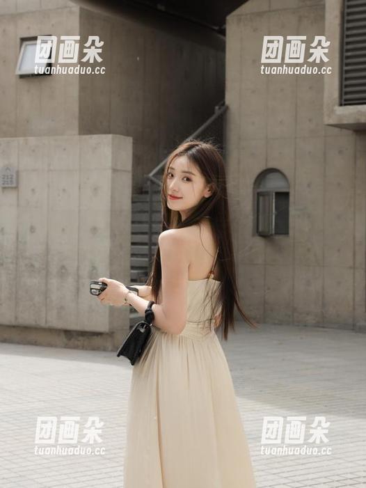 XIAOYU语画界 – 私房写真作品集：绯月樱_Cherry的JK时尚与青春气息.txt
