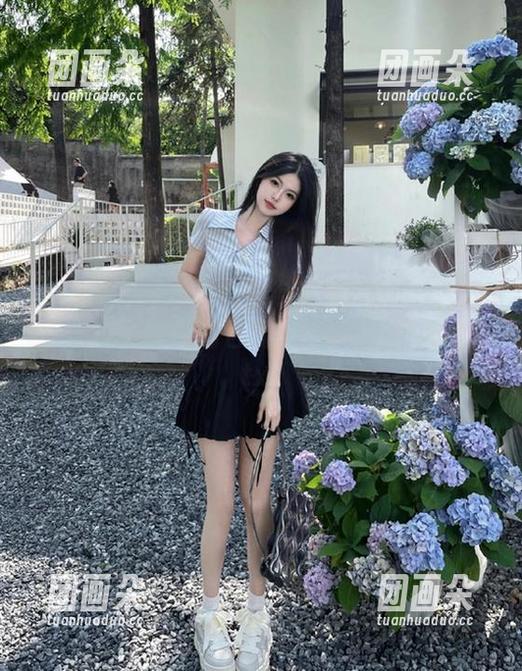XIAOYU语画界 - 你绝对想不到！“绯月樱”的甜心原图图包藏着怎样的幽默风格！.txt