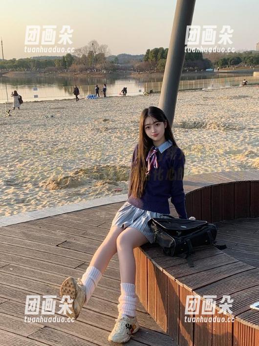 Xiuren秀人网-Cherry绯月樱 Xiuren秀人网 - Cherry绯月樱护士装私拍图包:每一张都是萌化心的奇迹!.txt