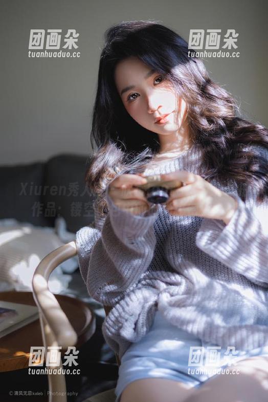 Xiuren秀人网-laura阿姣 Xiuren秀人网 - 欣赏laura阿姣的私拍作品:镂空图包中的时尚秘密!.txt