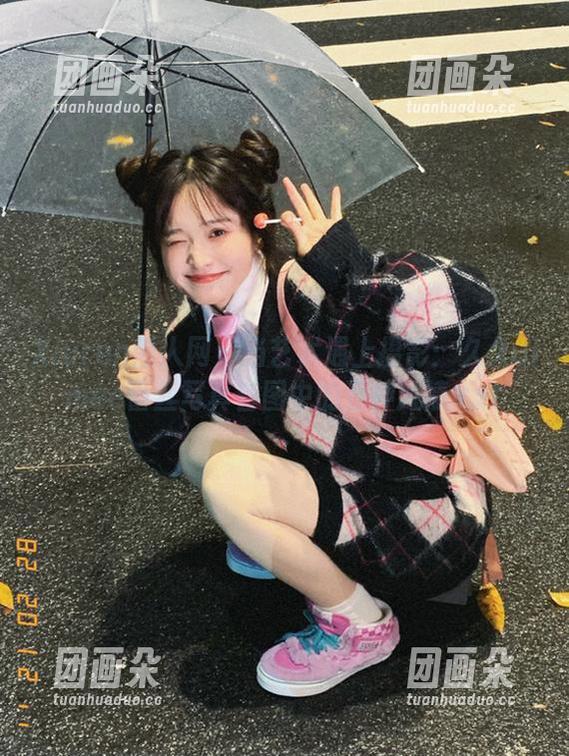 Xiuren秀人网-久久aimee Xiuren秀人网 - 当艺术遇上摄影:久久aimee蕾丝写真套图中的万种风情.txt
