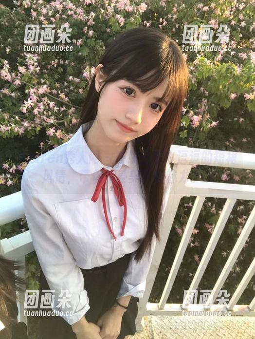 Xiuren秀人网-小逗逗 Xiuren秀人网 - 在线分享小逗逗的短裙风情,带你感受美图的魅力.txt