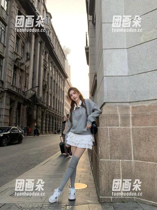 Xiuren秀人网-李若汐 Xiuren秀人网 - 私拍合集一览:李若汐与妹妹共同诉说的青春故事.txt