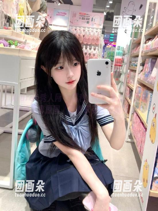 Xiuren秀人网 - 福利上线！清水美嘉牛仔裤写真原图，尽情享受美好瞬间.txt