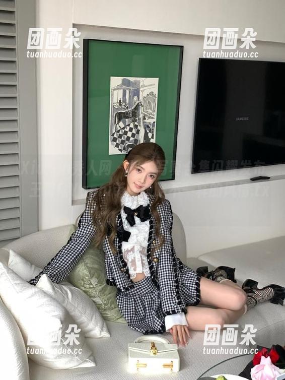 Xiuren秀人网-王馨瑶Yanni Xiuren秀人网 - 奶牛写真合集闪耀发布:王馨瑶Yanni带你领略不一样的风情.txt