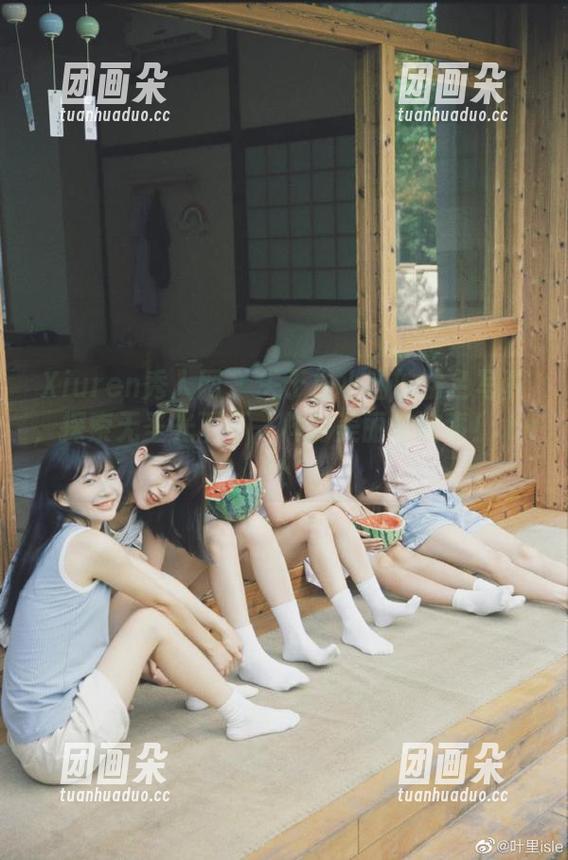 Xiuren秀人网-白小喵 Xiuren秀人网 - 关于白小喵的粉色写真,探索无圣光下不一样的美丽与故事!.txt