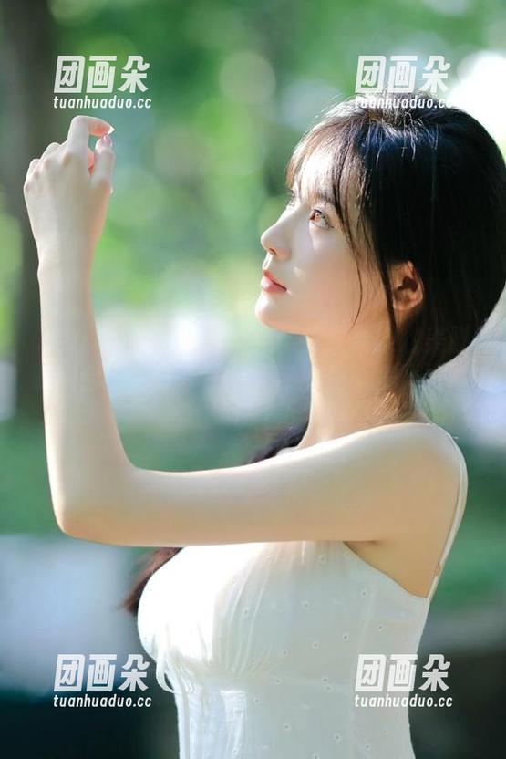 Xiuren秀人网-艾栗栗栗栗栗栗吖 Xiuren秀人网 - 艾栗栗栗栗栗栗吖美脚时尚合集,分享独一无二的足部美丽风格.txt