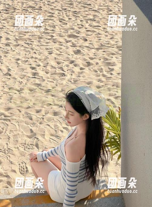Xiuren秀人网-谭小灵 Xiuren秀人网 - 探索谭小灵的户外写真:无圣光风格的独特套图,打破传统摄影界限.txt