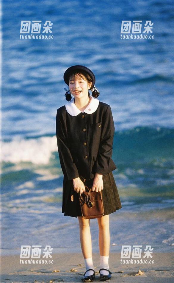 办公室不只有工作，这里有Yebin(전예빈)的网盘写真合集！.txt