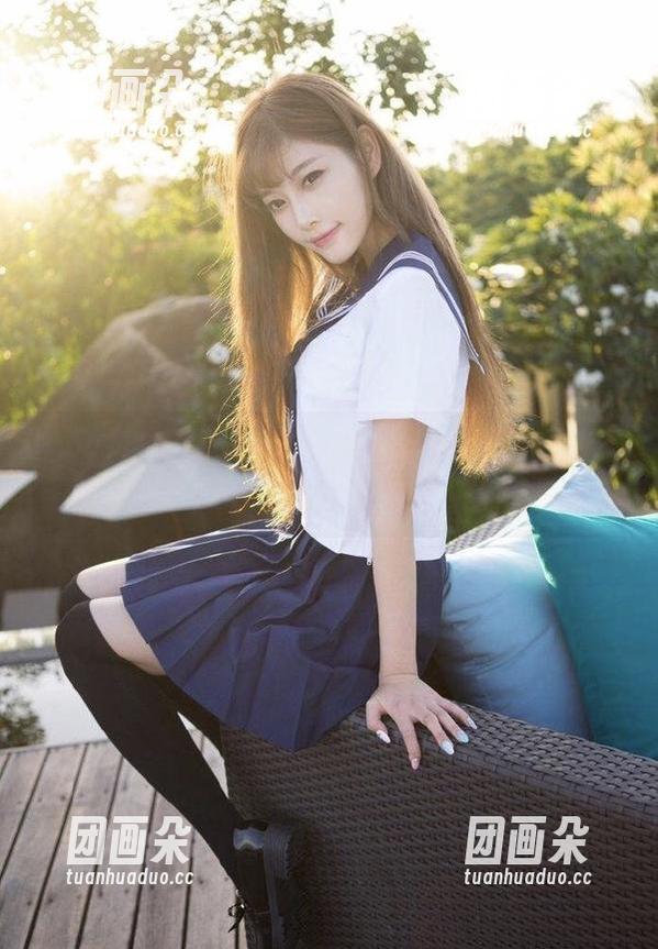 YouMi尤蜜荟 - 品味张思允Nice的办公室摄影，网盘独家写真合集大公开.txt