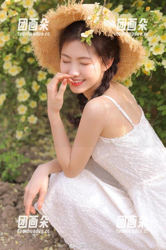YouMi尤蜜荟 - 心妍小公主的夏天主题高清写真，带你在线领略她迷人的风采与青春气息！.txt