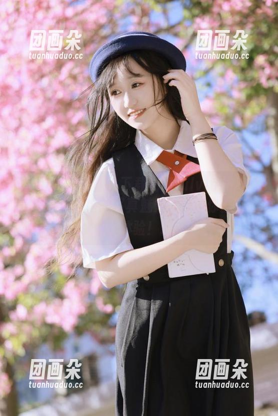 YouMi尤蜜荟 - 下载易阳Silvia女神的美图，带走她的写真魅力，打造你独特的视觉体验！.txt