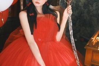 YouMi尤蜜荟 – 果儿Victoria红裙作品全解读：让我们一起揭开每一帧背后的故事吧！.txt