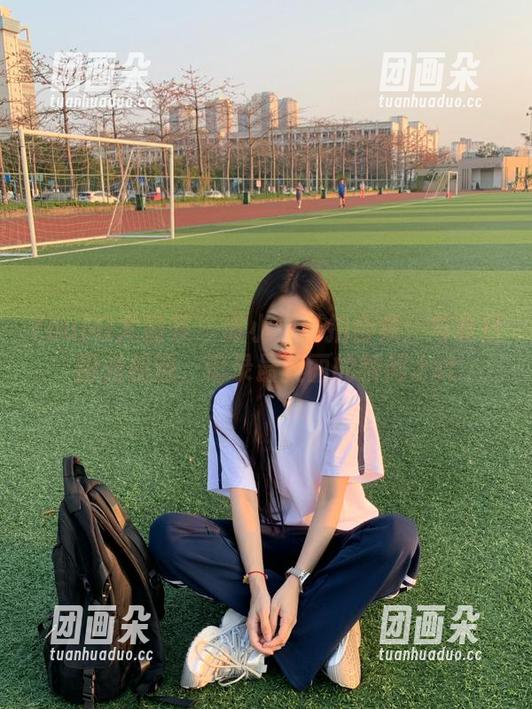 YouMi尤蜜荟 - 谭小灵私拍合集：与夏日阳光相遇，记录最美丽的瞬间.txt