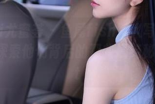 YouMi尤蜜荟 – 鱼尾fish双人写真美图合集，探索他们背后的那些搞笑秘密！.txt