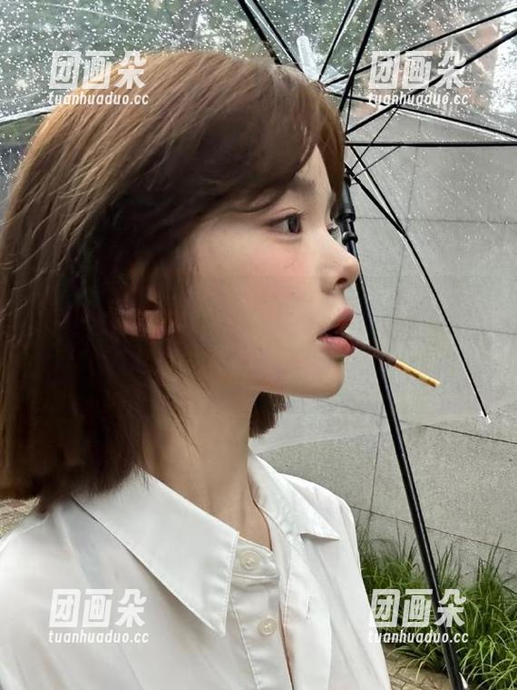 YouWu尤物馆 - “婕西儿jessie学姐”美图写真，绽放她独特的魅力与时尚品味.txt
