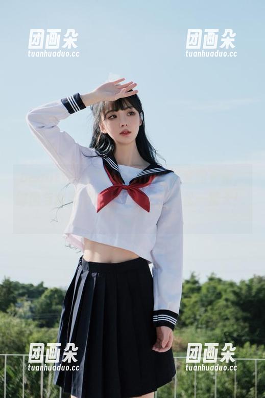 beautyleg - Avril的丝袜套图更新，时尚与幽默双双上线，让你轻松一整天！.txt