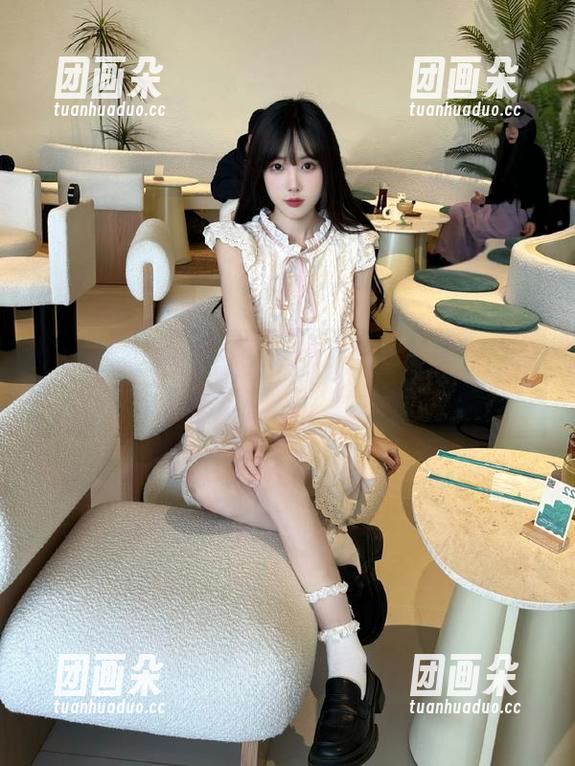 beautyleg-Jessie beautyleg - Jessie教室里的原图:这作品到底是艺术还是噱头?.txt