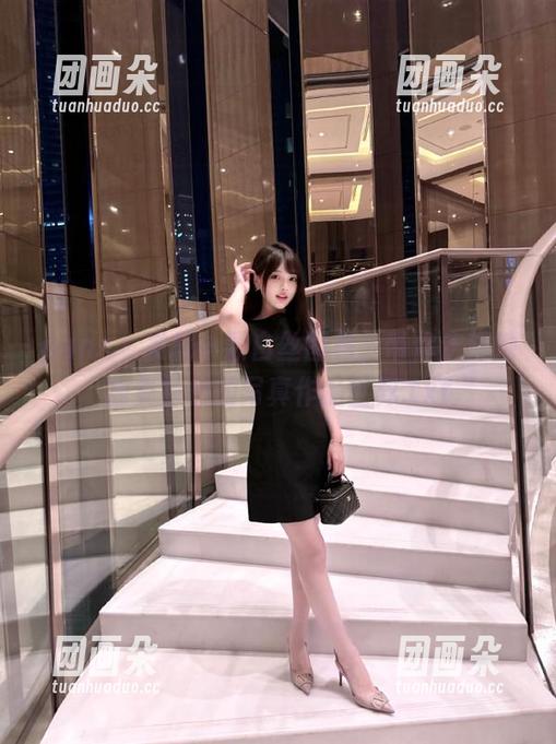 pans-小颖 pans - 发掘小颖白丝图包,带你走进她独具特色的写真作品世界.txt