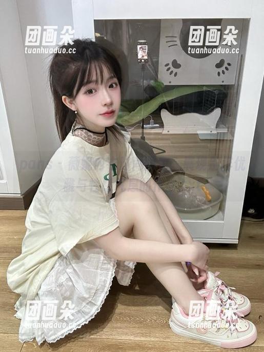 pans-薇妮 pans - 薇妮内衣时尚图包:展现别样优雅与性感气息的作品.txt