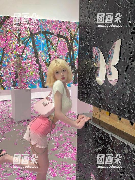 丽柜 - 不容错过！博主Amily最新豹纹作品，展示个性与美丽的完美融合.txt