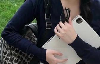 丽柜 – 跟随Vicky的步伐，高清写真带你领略长腿的绝美风姿.txt