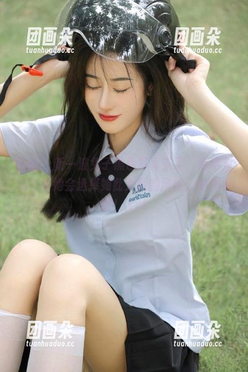 丽柜 - 新一波兔子黑色写真来了，你绝对想不到她会选择如此大胆的风格，快来看看！.txt