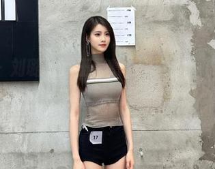 丽柜 – 刘璐璐女王写真新作上线，感受不同凡响的美丽氛围.txt