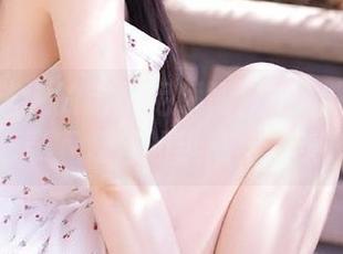 丽柜 – 迷人的比基尼瞬间！小璐璐高清写真记录下夏日的热情与欢笑.txt