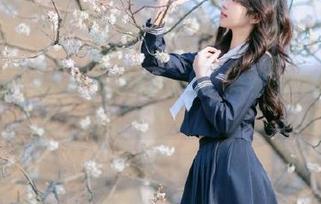 丽柜 – 免费下载蕊蕊的比基尼魅力照片，带你感受夏日清凉！.txt