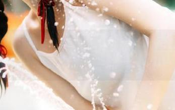 克拉女神 – 校服写真艺术探索：孟君原图中的青春故事与情感.txt